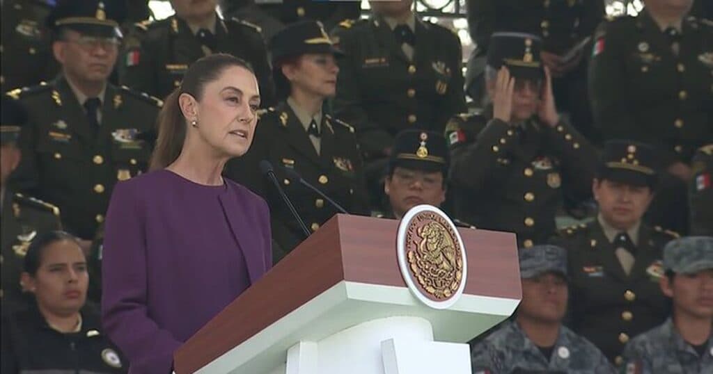 Sheinbaum conmemora el Día Internacional de la Mujer y destaca el papel de las mujeres en las Fuerzas Armadas